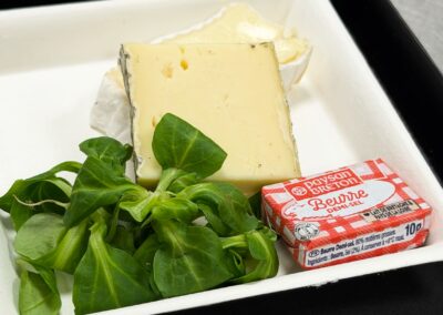 Fromage Plateaux-repas pour les entreprises octobre 2026 fait maison par le traiteur Lebot.